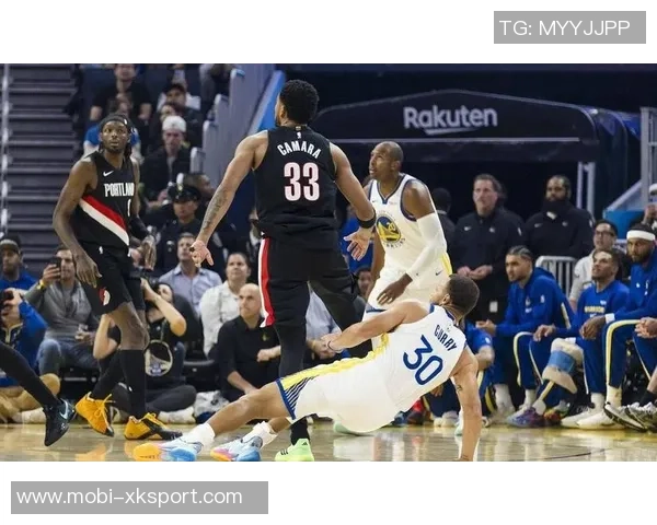 勇士本赛季遭开拓者三次击败防守漏洞致125分以上失分惨痛教训 勇士本赛季遭开拓者三次击败防守漏洞致125分以上失分惨痛教训